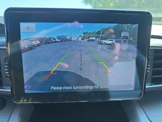 Used 2024 Ford Explorer XLT w/ Equipment Group 202A AWD/4WD image 25