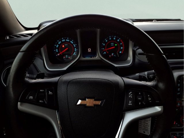 Used 2014 Chevrolet Camaro SS RWD image 18