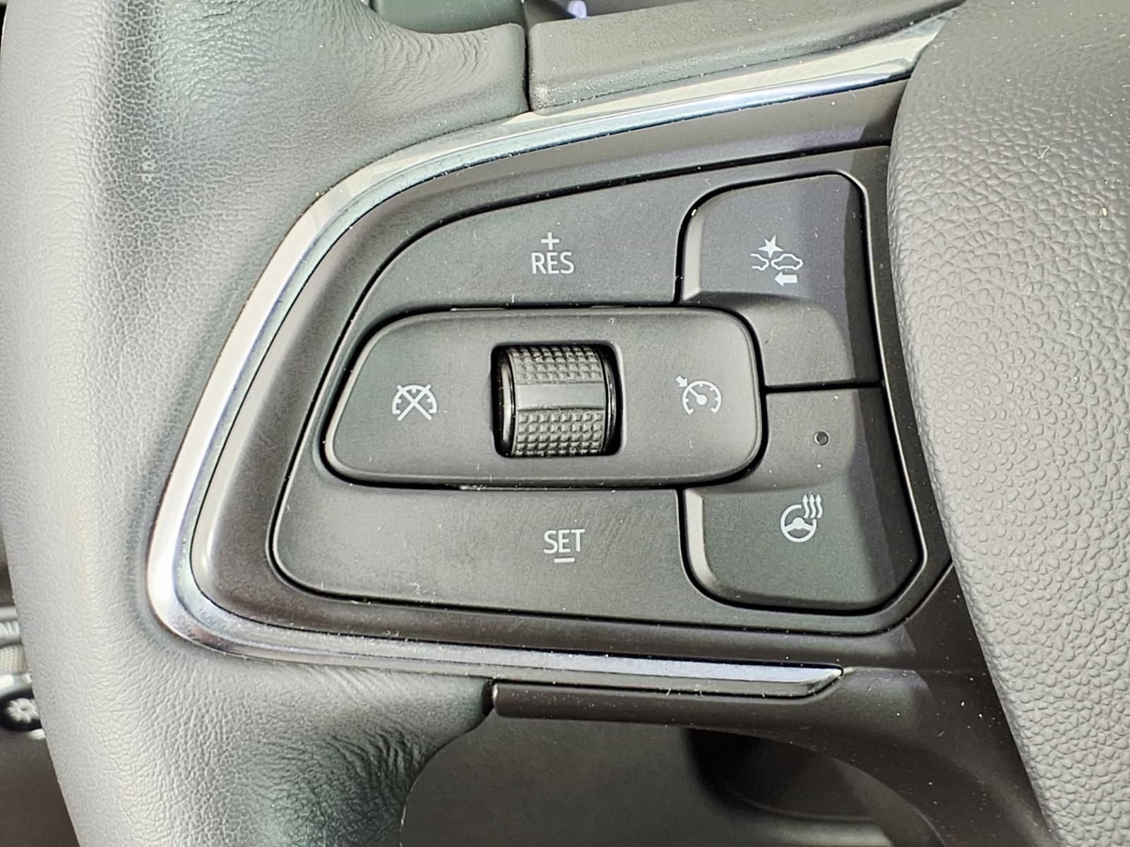 Used 2023 Buick Envision Essence w/ Sport Touring Package FWD image 17