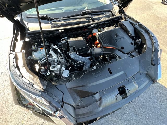 Used 2023 Mitsubishi Outlander SE AWD/4WD image 32