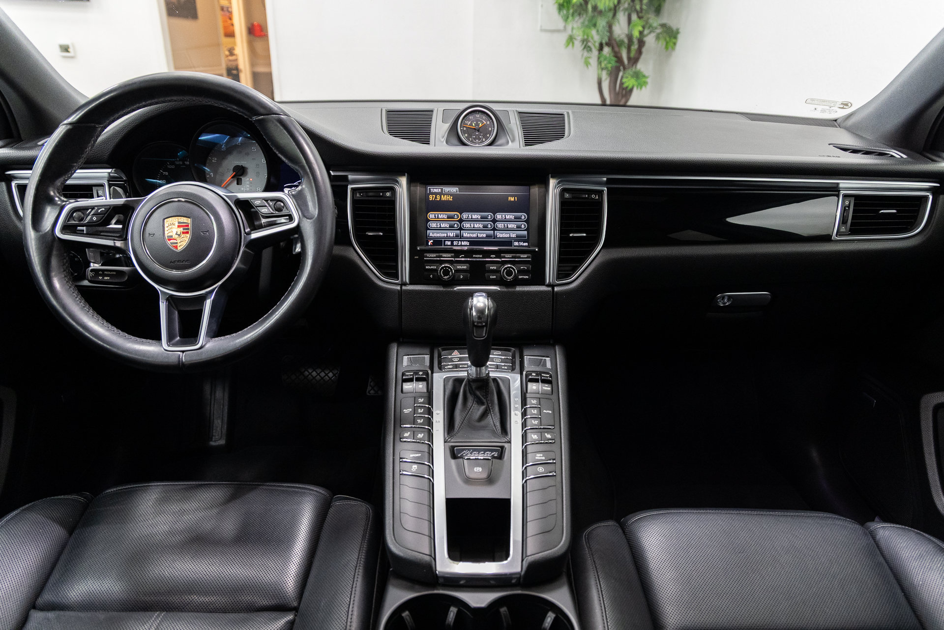 Used 2015 Porsche Macan S AWD/4WD image 5