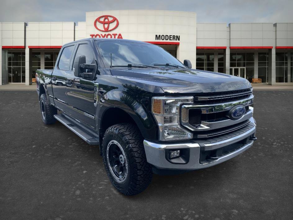 Used 2022 Ford F350 XLT w/ XLT Value Package AWD/4WD image 3