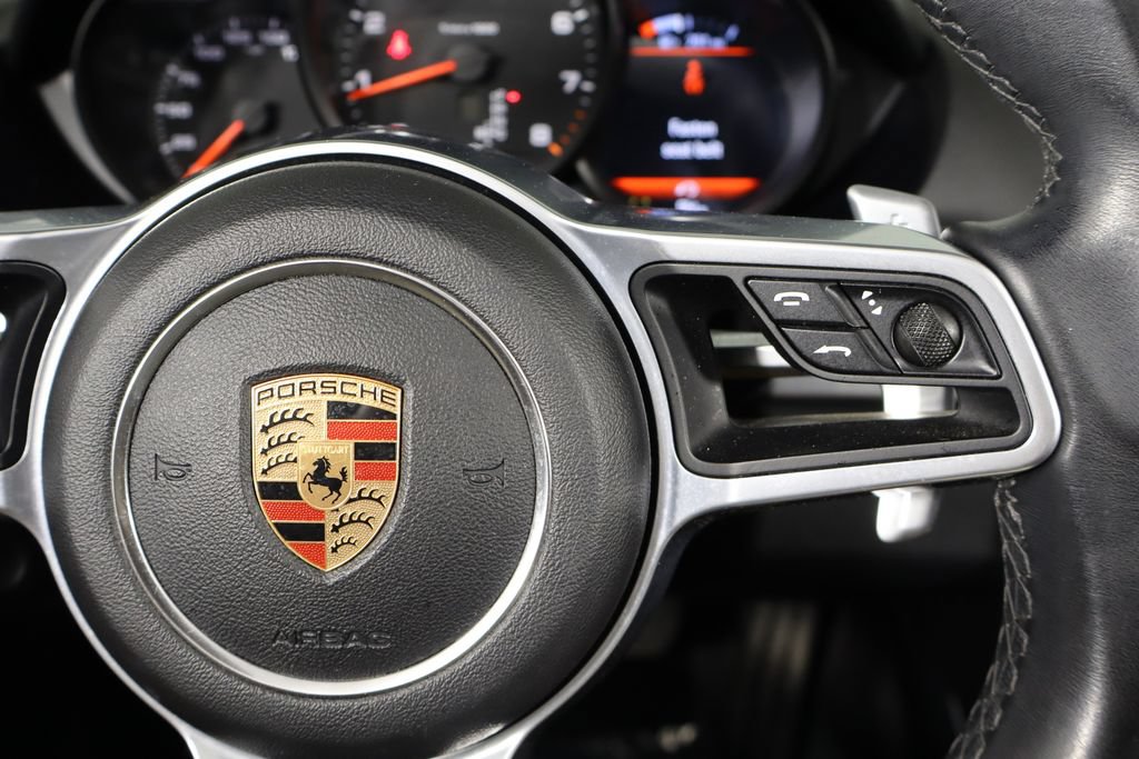 Used 2019 Porsche 718 Boxster RWD image 15