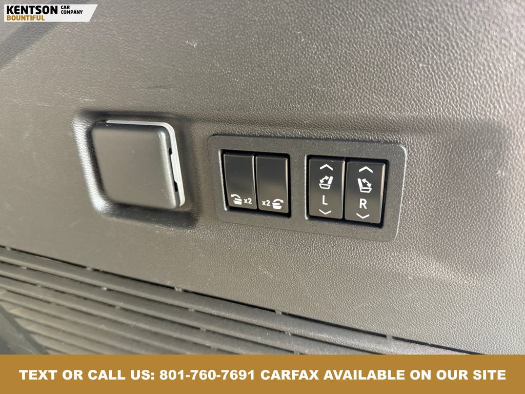 Used 2022 GMC Yukon XL Denali image 42
