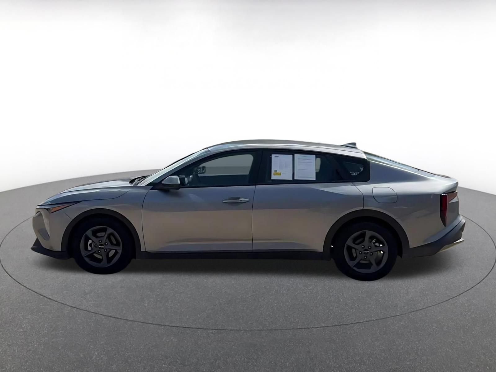 Used 2025 Kia K4 FWD image 9
