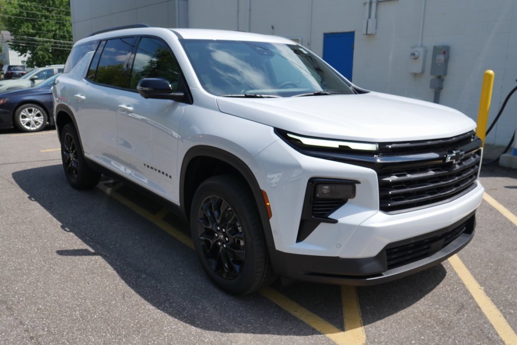 New 2026 Chevrolet Traverse LT w/ Enhanced Driving Package image 2