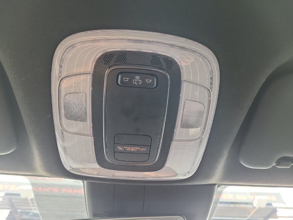 Used 2025 Hyundai Elantra Sport FWD image 27