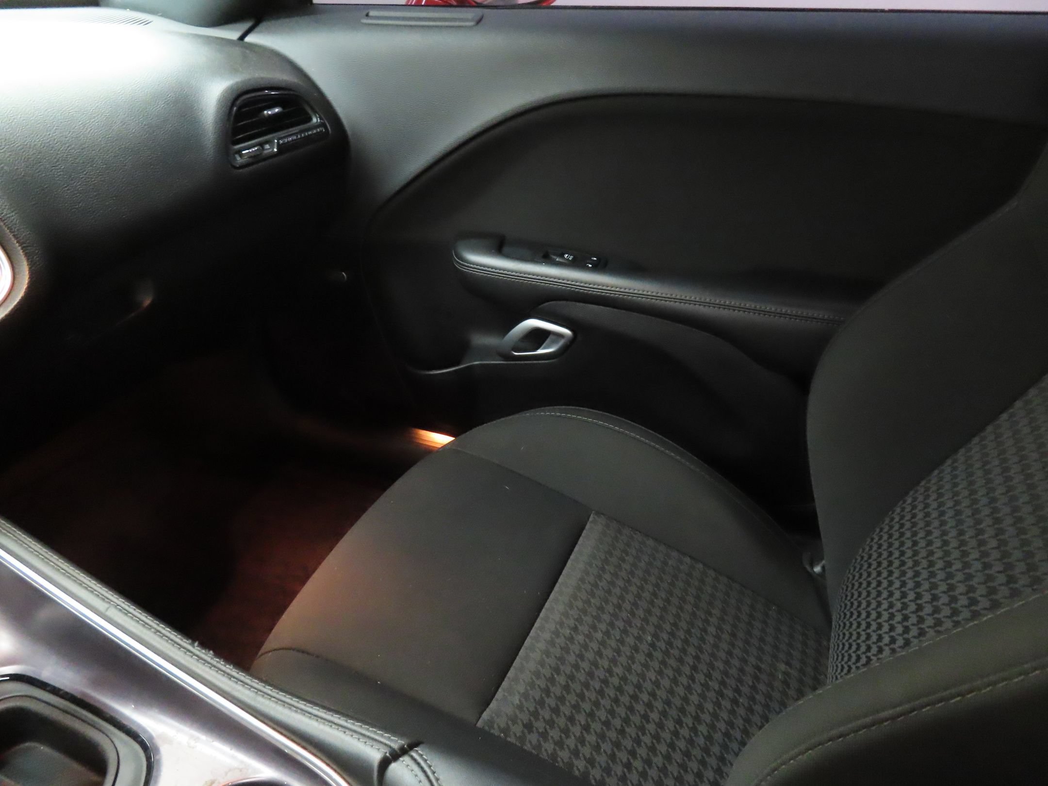 Used 2018 Dodge Challenger T/A RWD image 19