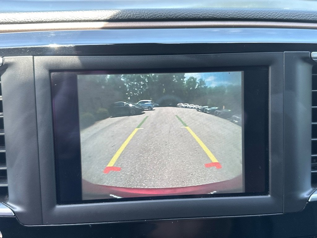 Used 2019 Chrysler Pacifica Touring-L image 26