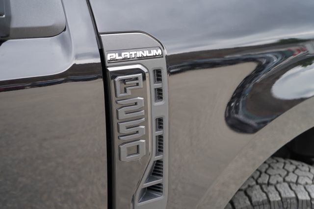 Used 2025 Ford F250 Platinum AWD/4WD image 69