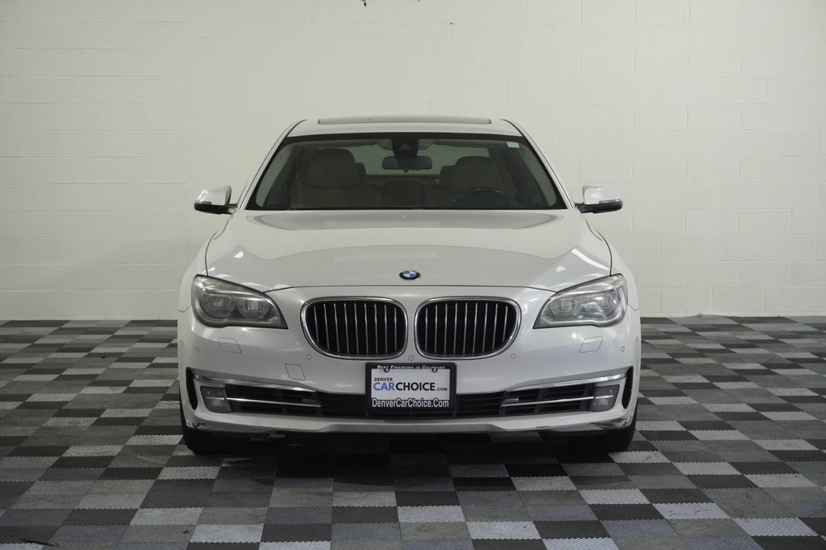 Used 2013 BMW 740Li xDrive w/ Executive Pkg AWD/4WD image 9