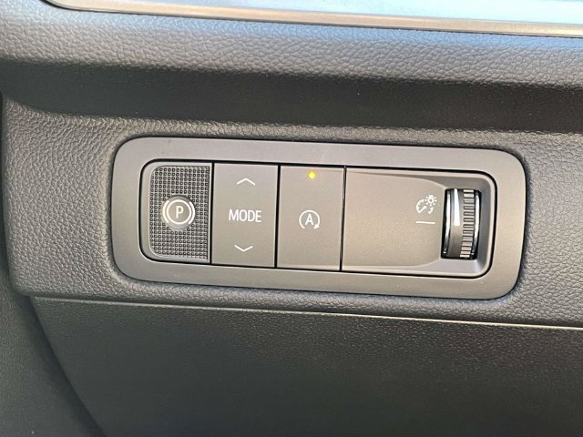 New 2027 Chevrolet Traverse LT w/ Midnight/Sport Edition FWD image 20
