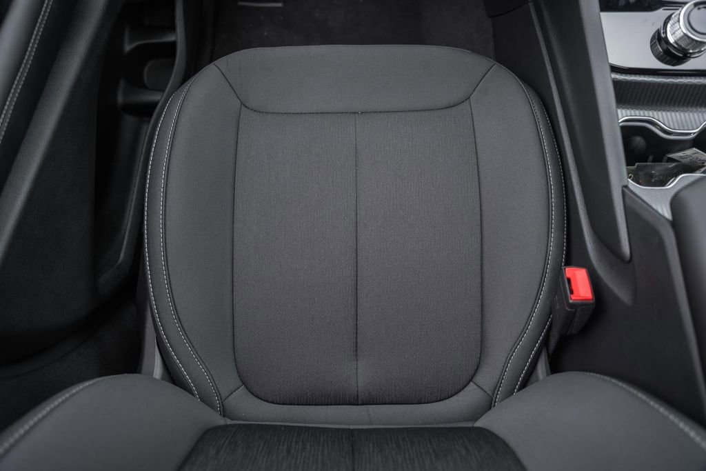 New 2025 Jeep Grand Cherokee Laredo X w/ Luxury Tech Group I image 30