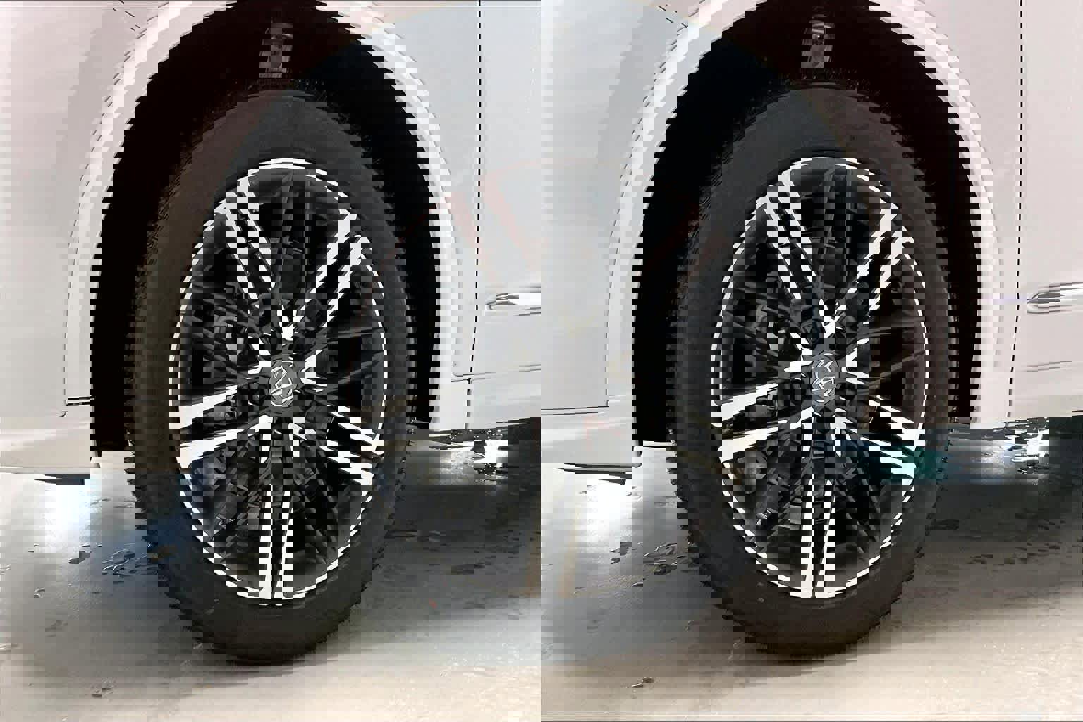 New 2026 Acura MDX SH-AWD w/ Advance Package image 7