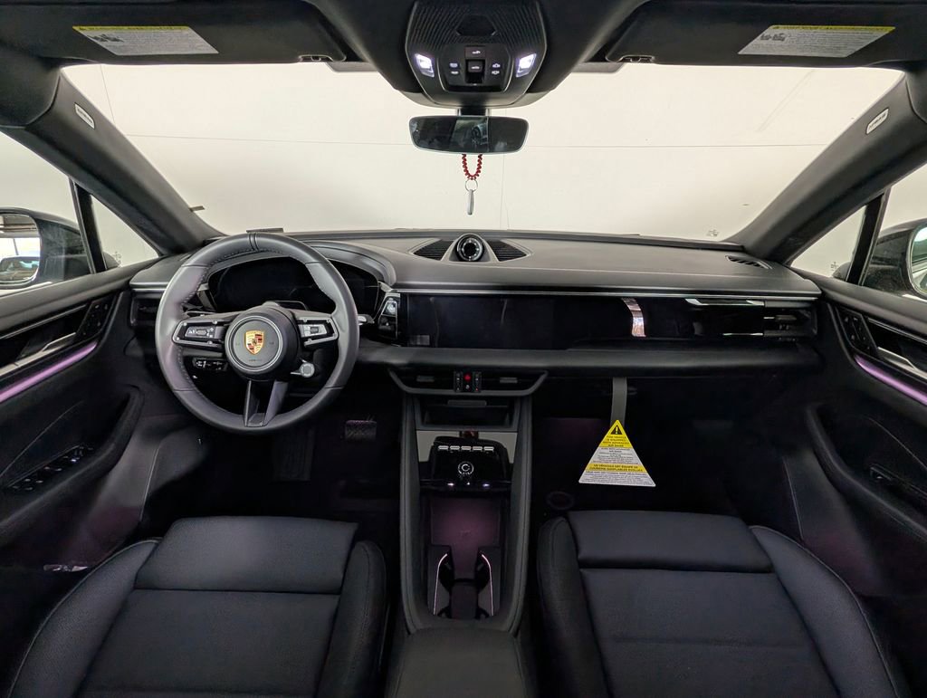 New 2026 Porsche Macan 4 Electric image 20