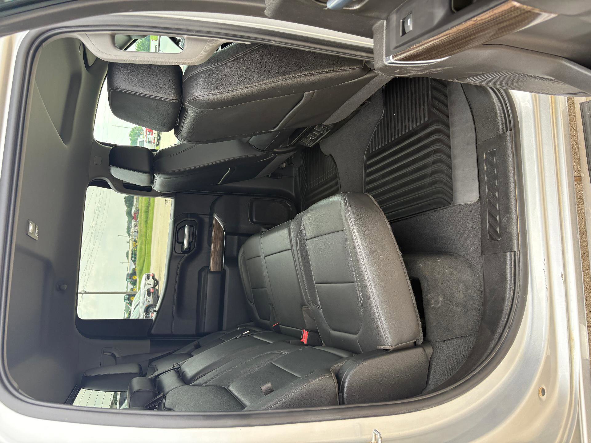 Used 2021 Chevrolet Silverado 1500 LT w/ Convenience Package II image 16