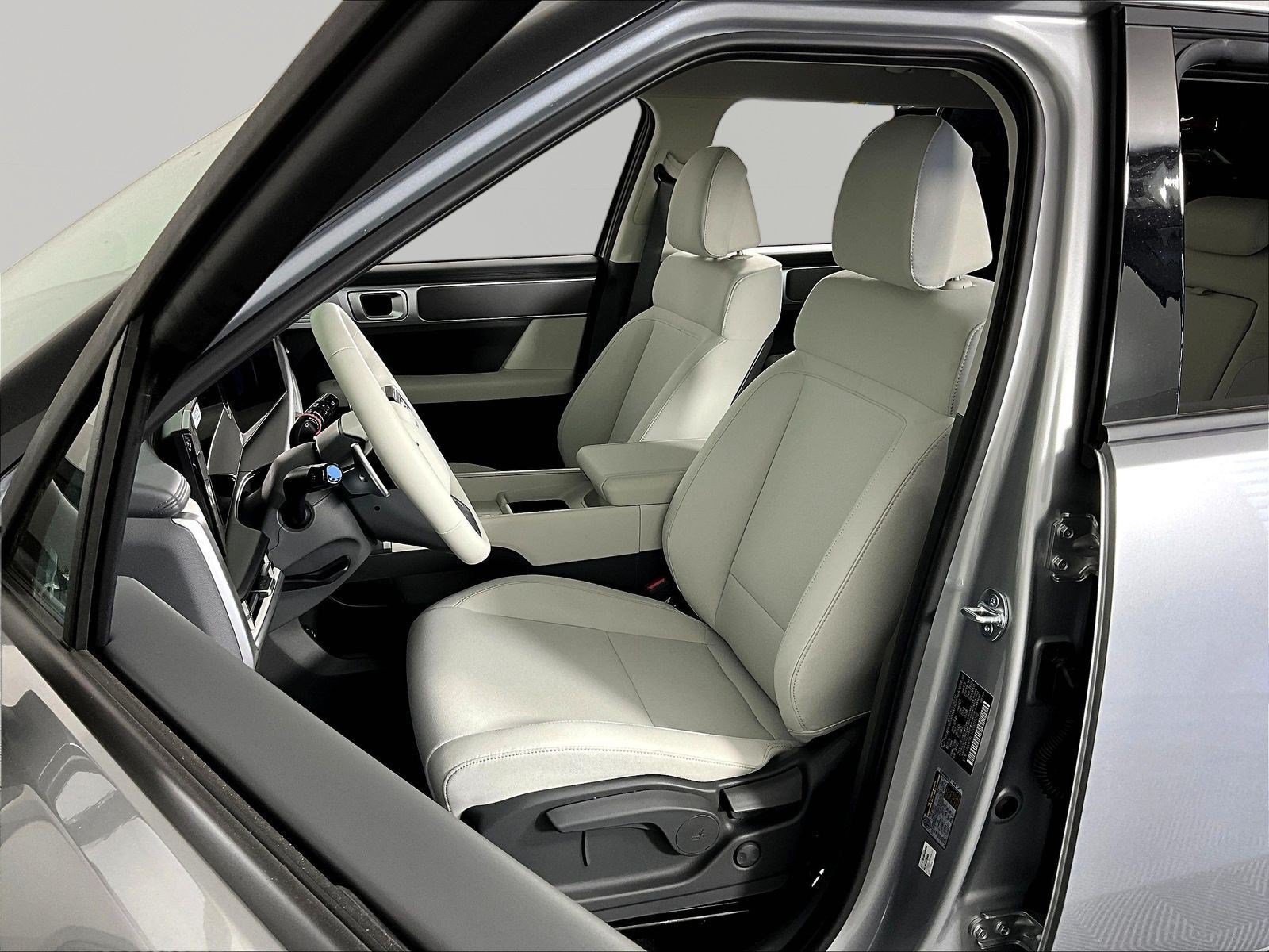 New 2027 Hyundai Santa Fe SE FWD image 16