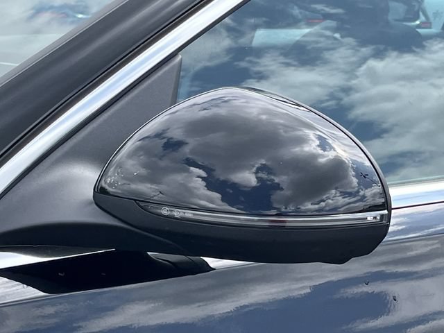 Used 2025 Mercedes-Benz C 300 4MATIC Sedan image 30