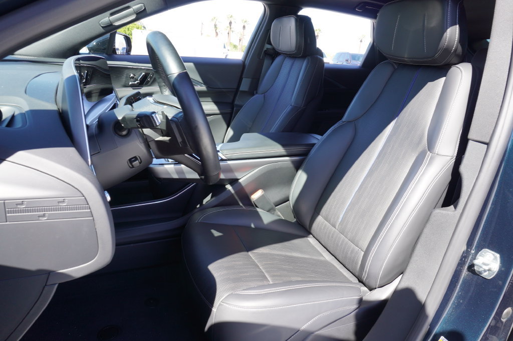 Certified 2024 Cadillac Lyriq Luxury RWD image 14