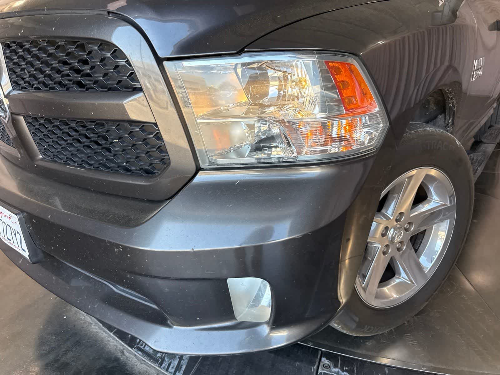 Used 2018 RAM 1500 Express RWD image 9