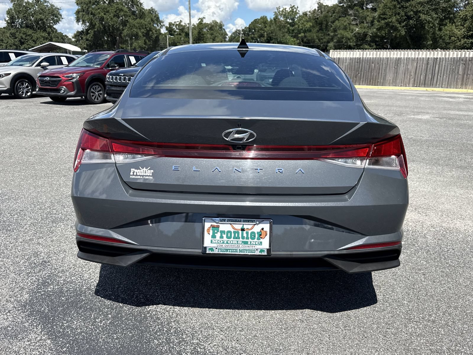 Used 2023 Hyundai Elantra SEL FWD image 4