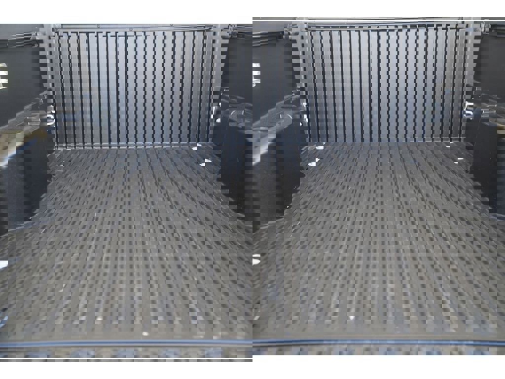 Used 2025 Toyota Tacoma TRD Sport image 12