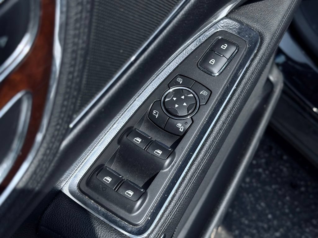 Used 2017 Lincoln Continental Select w/ Climate Package AWD/4WD image 16