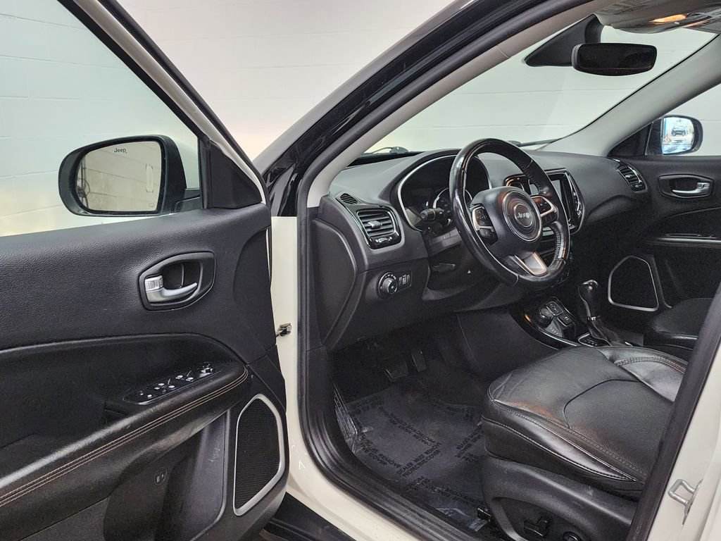 Used 2018 Jeep Compass Limited image 11