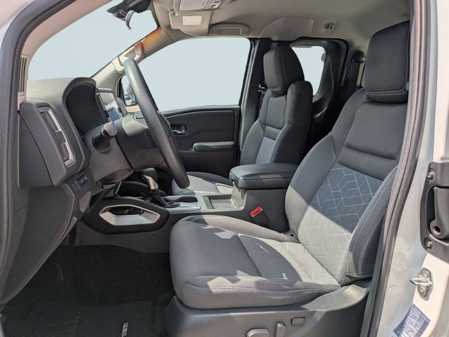 Used 2025 Nissan Frontier SV RWD image 16
