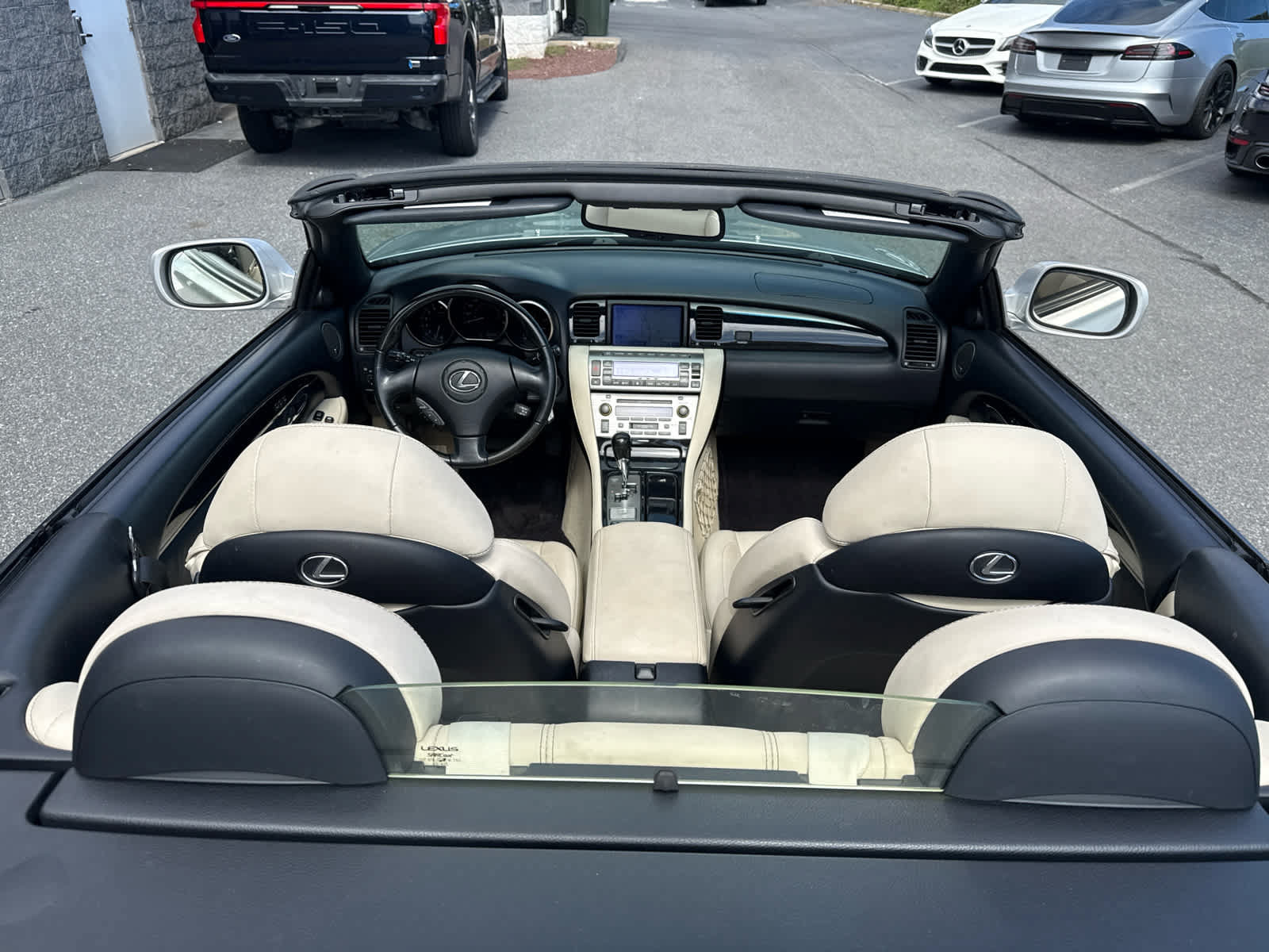 Used 2009 Lexus SC 430 Convertible RWD image 21