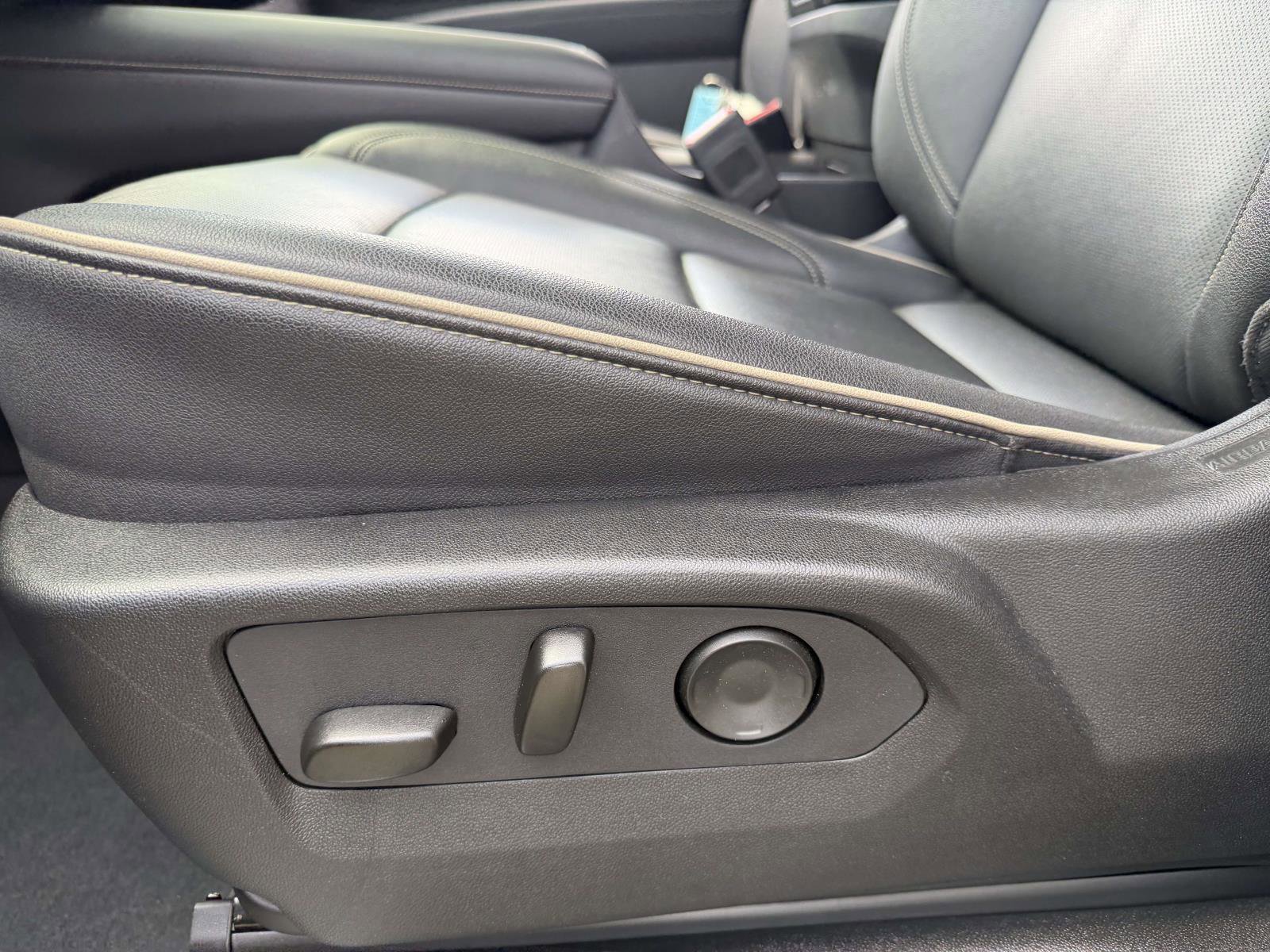 Certified 2025 Chevrolet Tahoe Premier image 17