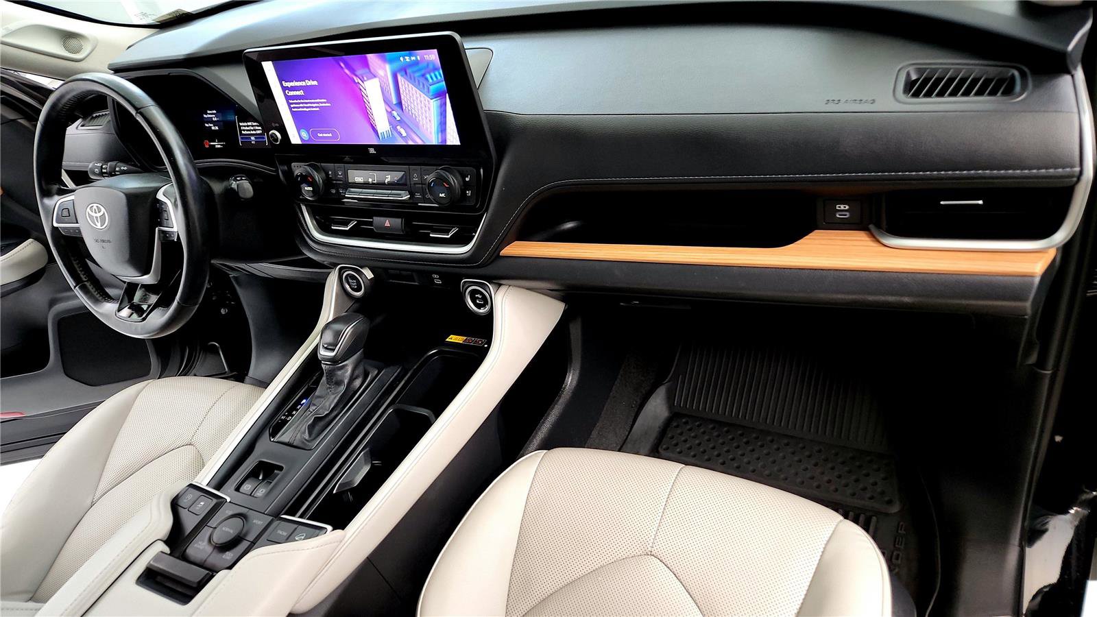 Used 2024 Toyota Grand Highlander Limited image 21