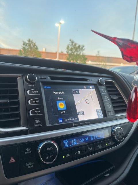 Used 2018 Toyota Highlander Limited image 9