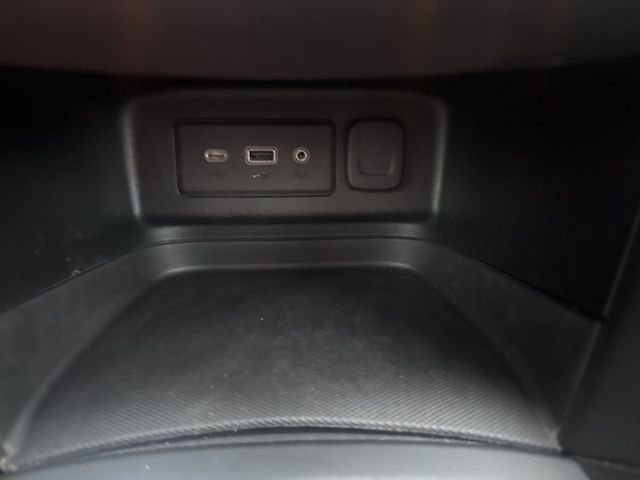 Used 2020 Chevrolet Equinox LT image 33