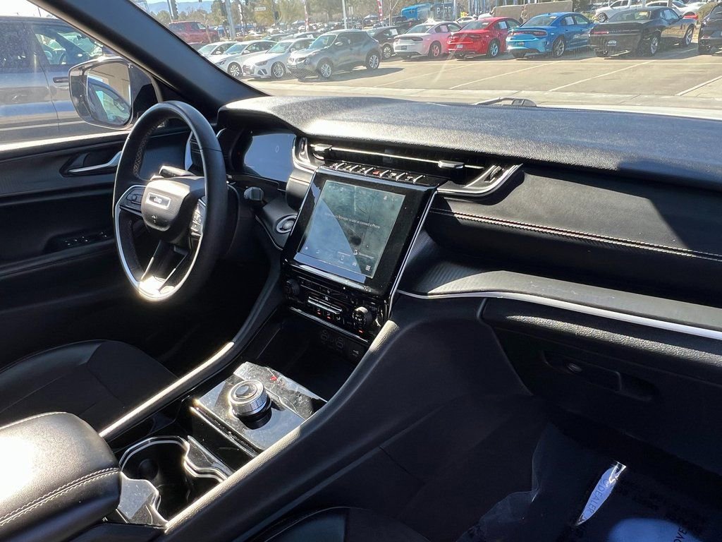 Certified 2023 Jeep Grand Cherokee Altitude image 14