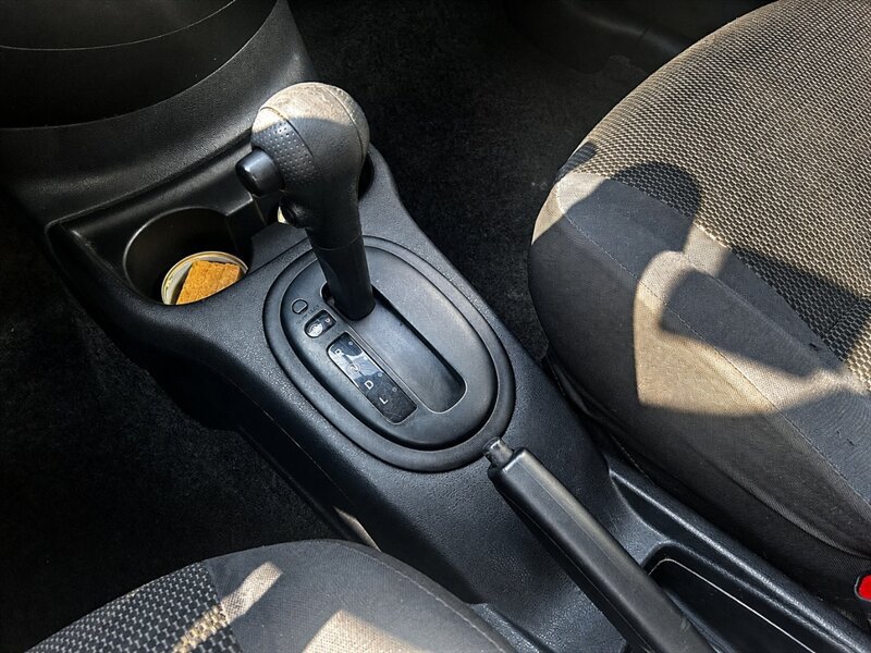 Used 2012 Nissan Versa SV FWD image 14