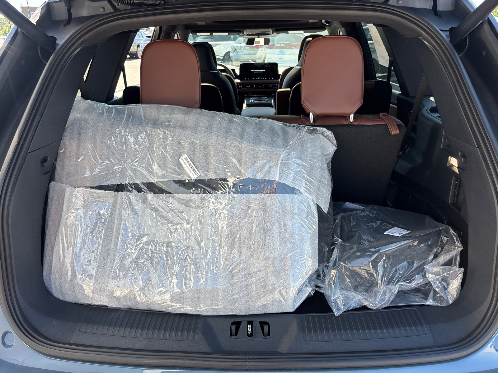 New 2026 Lincoln Aviator Reserve AWD/4WD image 9