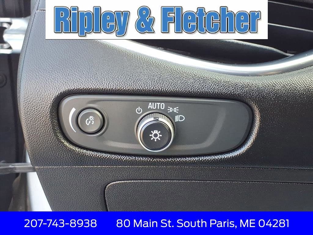 Used 2018 Chevrolet Malibu LT image 15