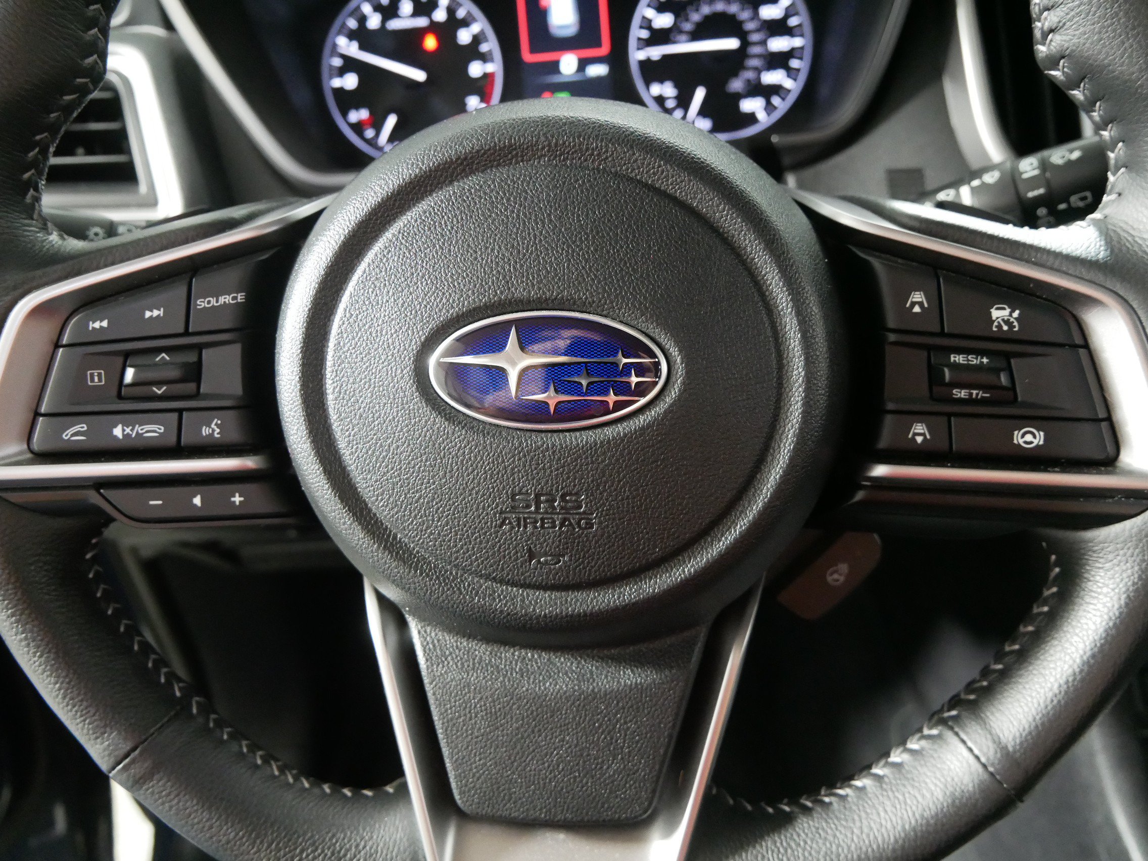 Used 2023 Subaru Ascent Limited w/ Technology Package AWD/4WD image 25