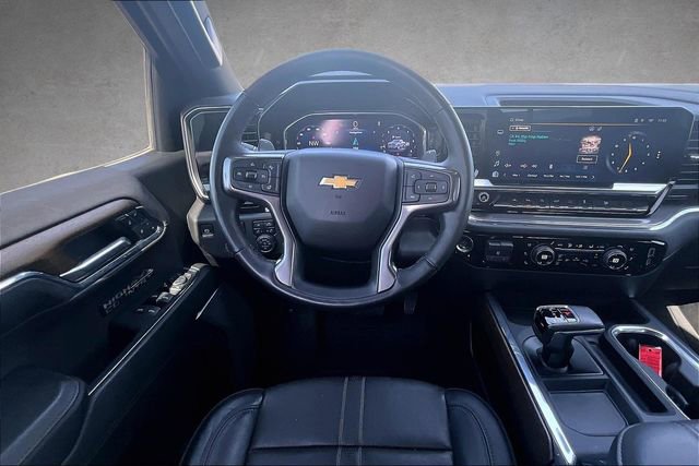 Used 2024 Chevrolet Silverado 1500 High Country w/ Technology Package AWD/4WD image 5