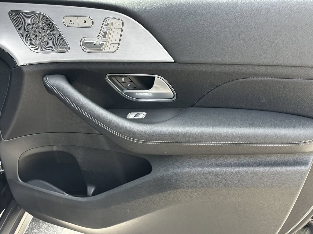 Certified 2025 Mercedes-Benz GLS 450 4MATIC image 16