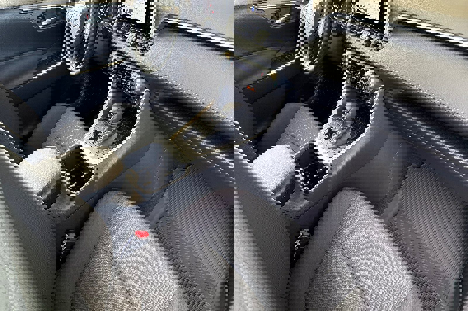 New 2025 Toyota RAV4 XLE image 18