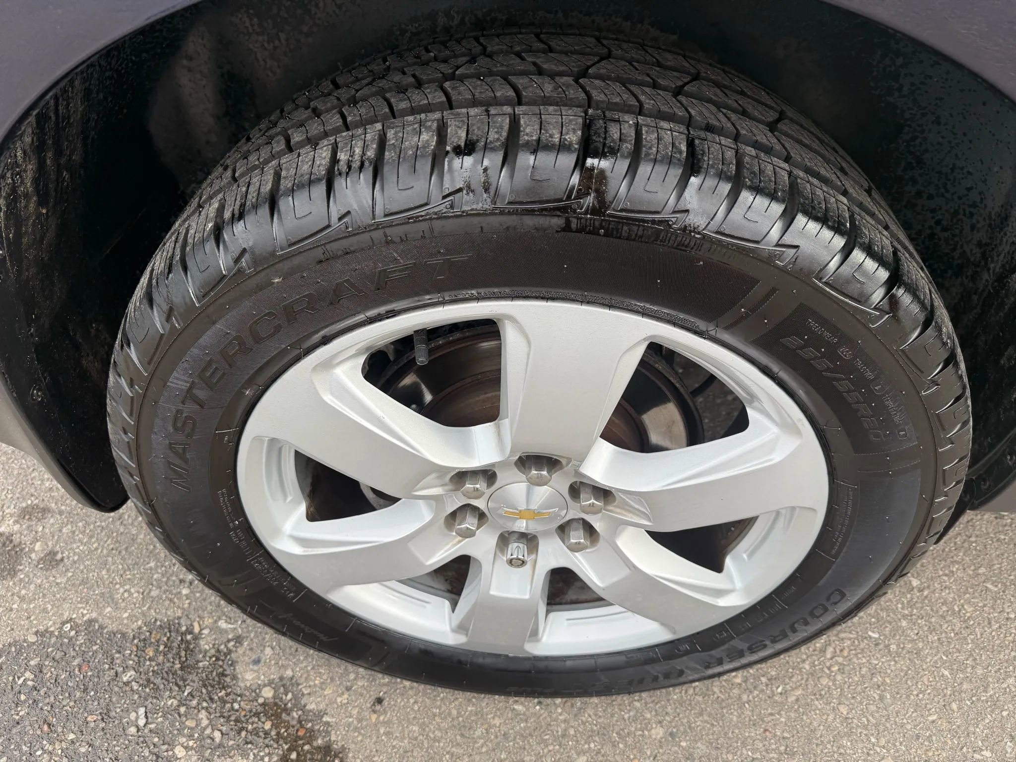 Used 2017 Chevrolet Traverse LT w/ Style and Technology Package image 11