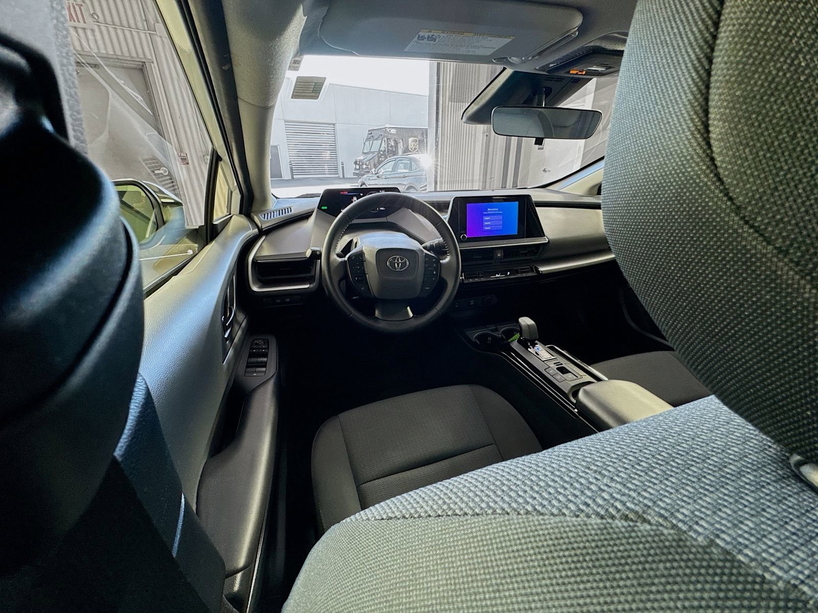 Used 2024 Toyota Prius LE AWD/4WD image 17