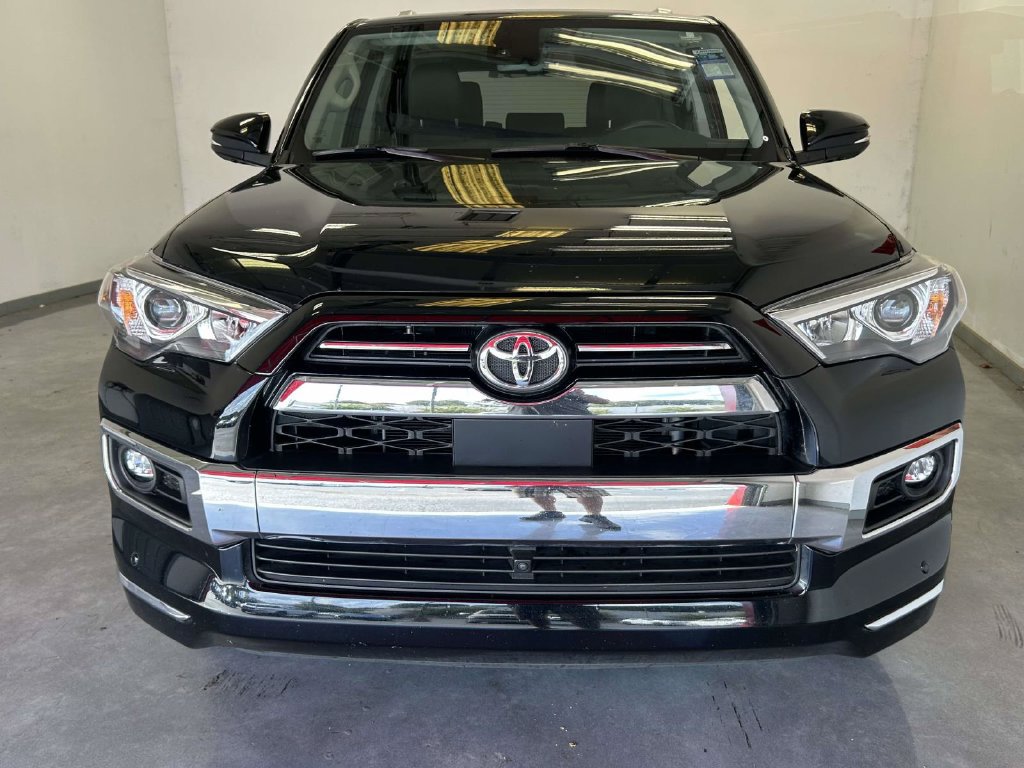 Used 2024 Toyota 4Runner Limited AWD/4WD image 7