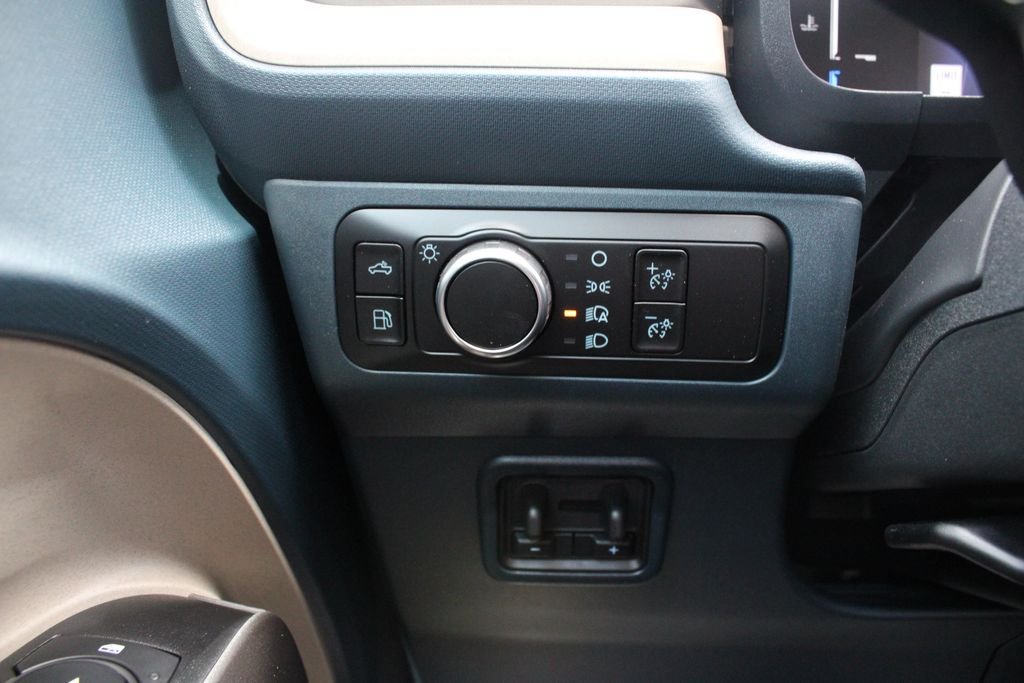 New 2026 Ford Maverick Lariat w/ 4K Tow Package AWD/4WD image 9