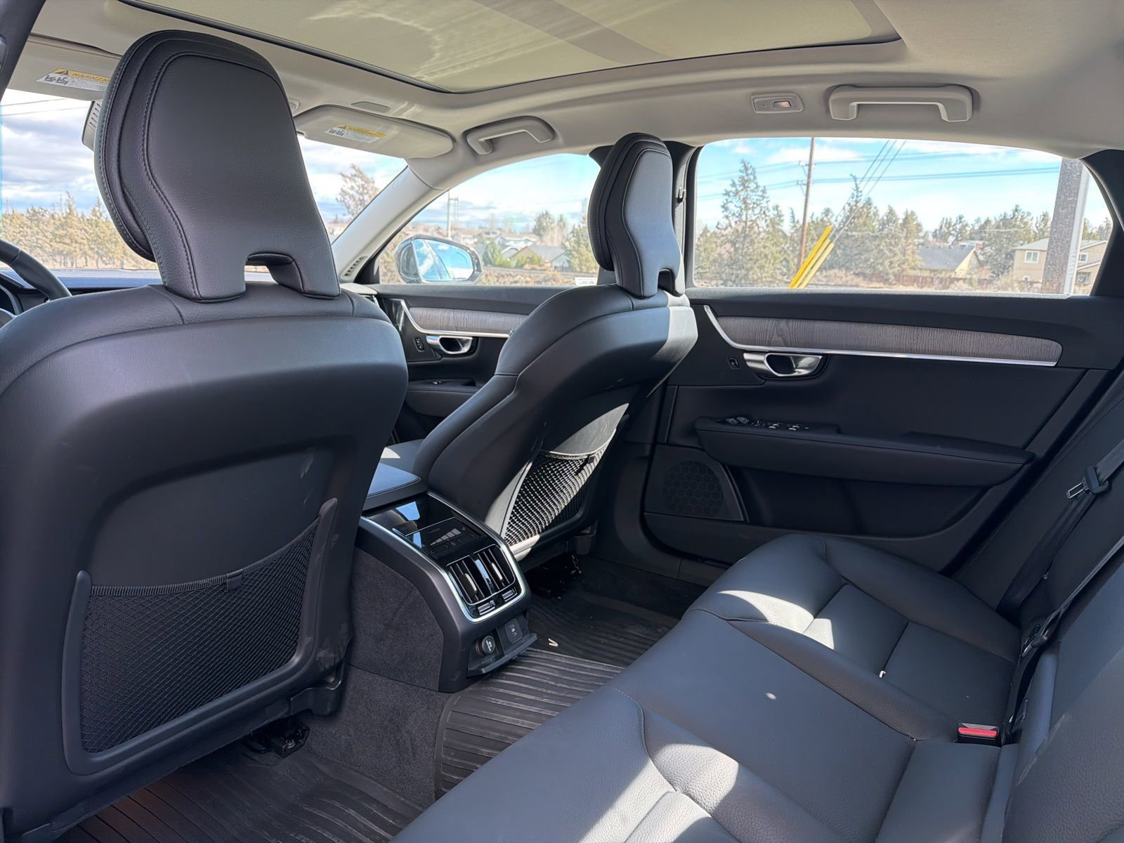 Certified 2025 Volvo S90 B6 Plus w/ Protection Package Premier image 25