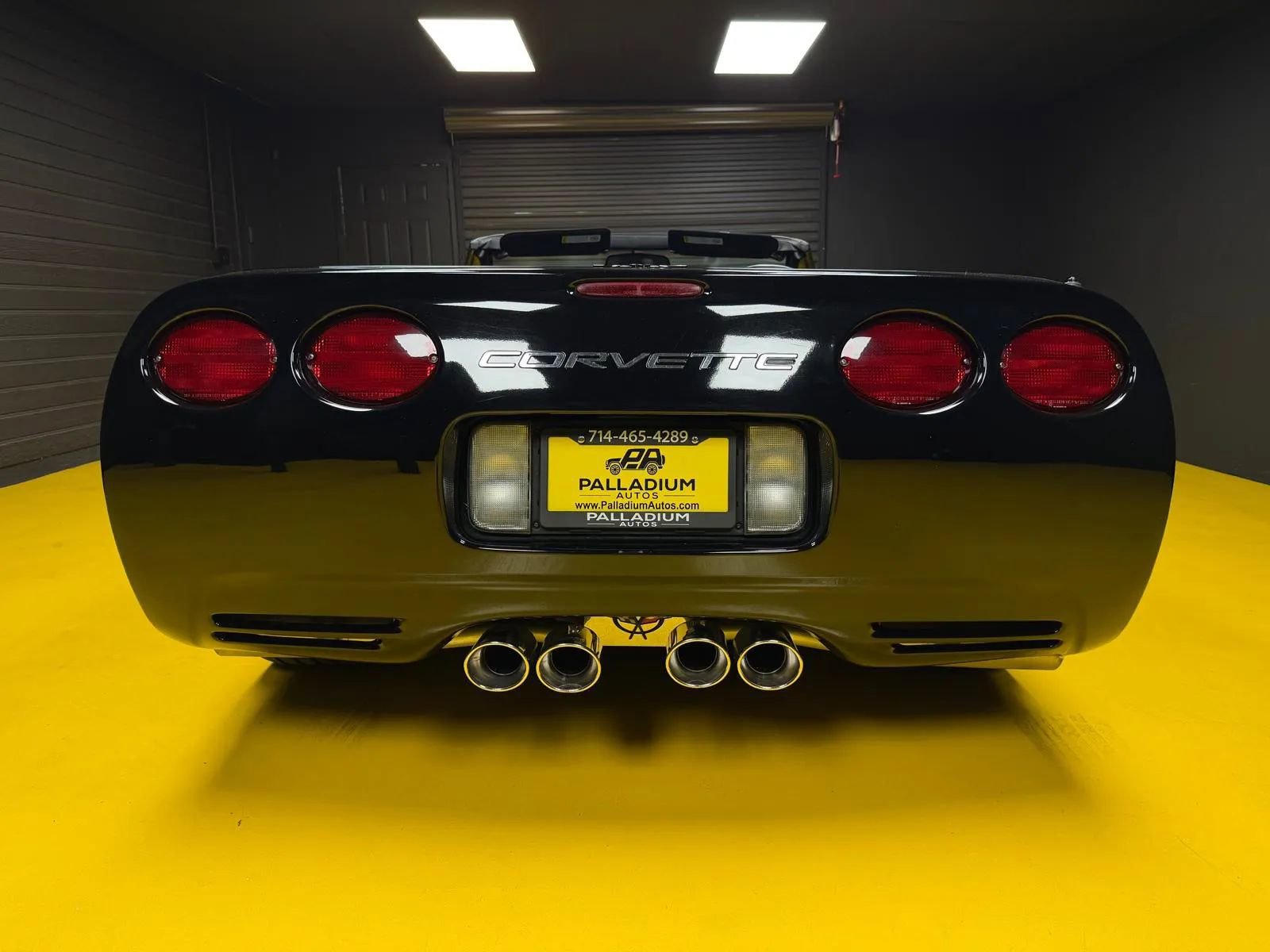 Used 2001 Chevrolet Corvette Convertible w/ Preferred Equipment Group2 RWD image 5
