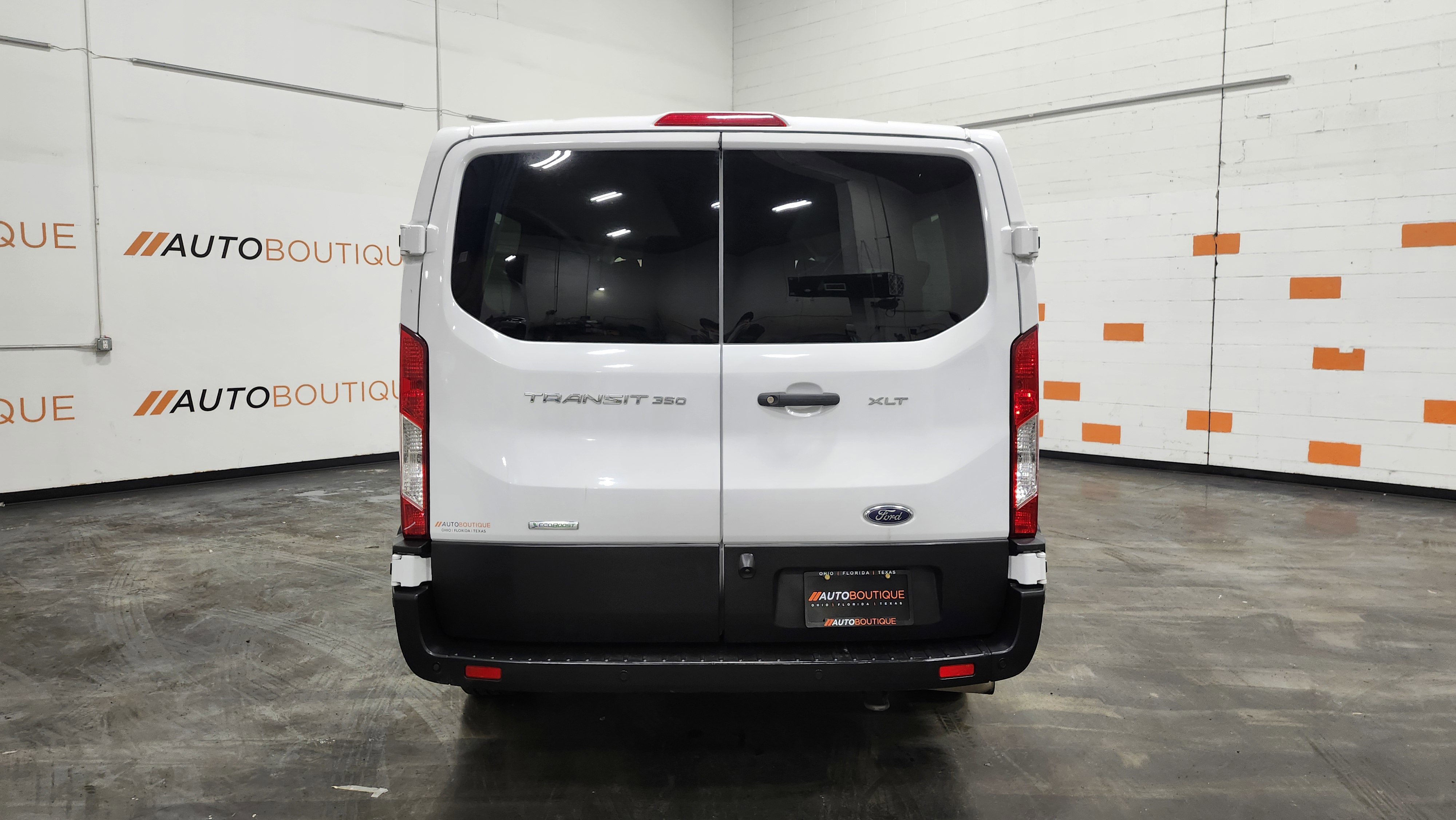 Used 2023 Ford Transit 350 XLT image 15