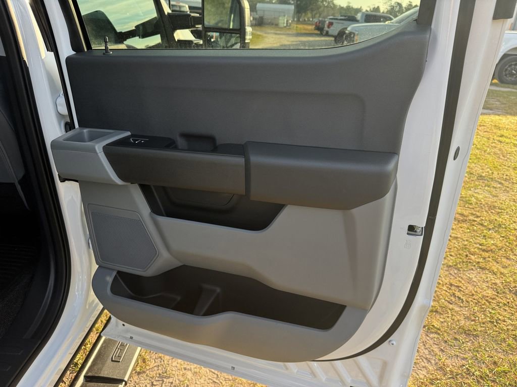 New 2026 Ford F350 XL w/ XL Chrome Package image 21